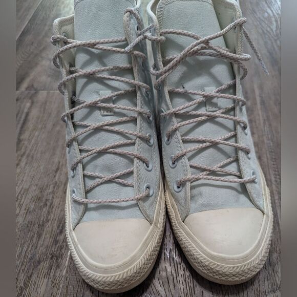 Converse Chuck Taylor All Star Hi Tops - Picture 6 of 7